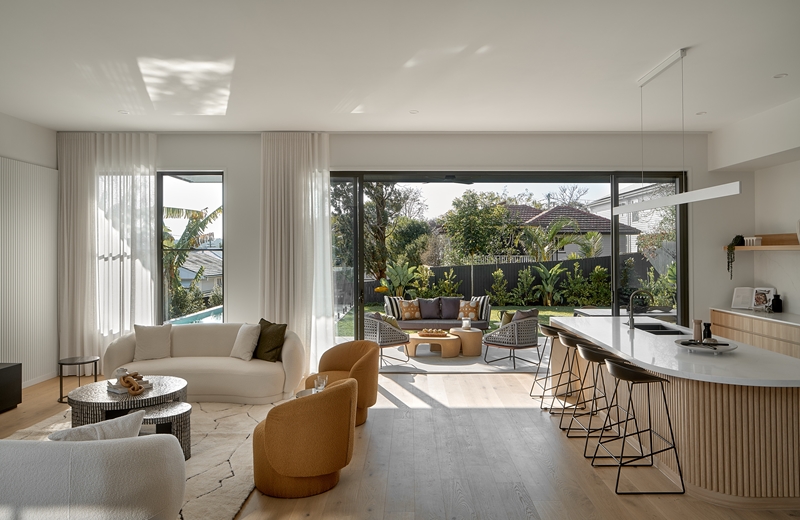 Expansive Glass for Stunning Views and Natural Light